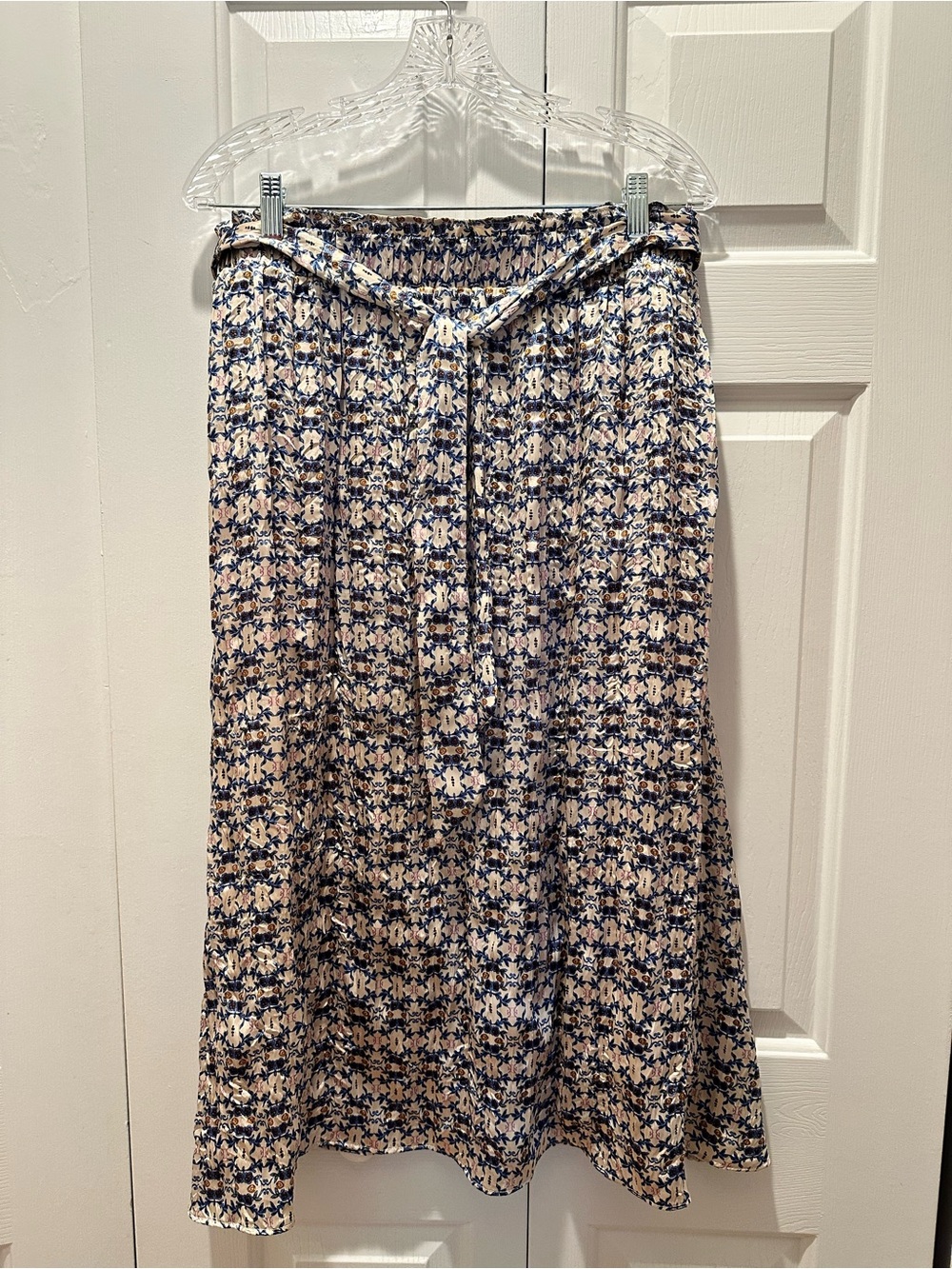 Anthropologie Flora Pleated Midi Skirt with Tie Belt - Navy & Cream, L